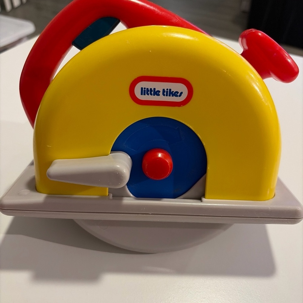 Colorful Toy Saw